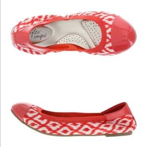 DexFlex Comfort Claire Scrunch Flats Ikat Print